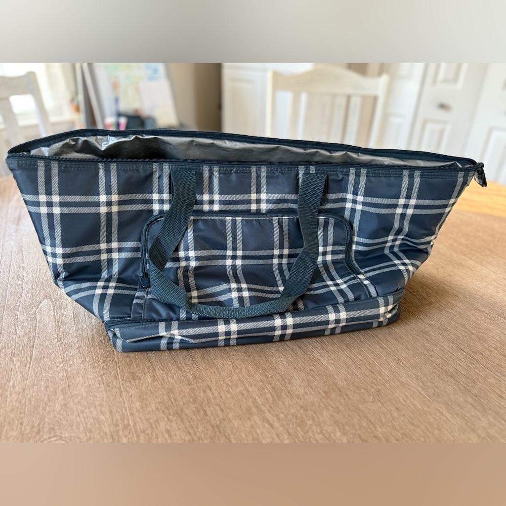 Thirty One Insulated Plaid Blue Cooler Bag